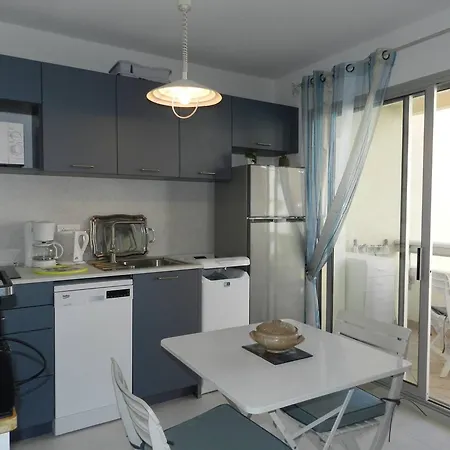 Avec Terrasse, Parking Privatif Et Proche - - Fr-1-251-772 *